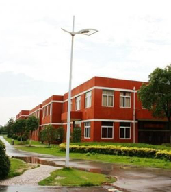 上海托普信息技术职业学院